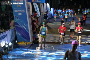 HO CHI MINH CITY NIGHT RUN EXIMBANK 2024 - Ảnh #2030787
