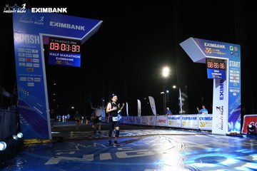 HO CHI MINH CITY NIGHT RUN EXIMBANK 2024 - Ảnh #2062125