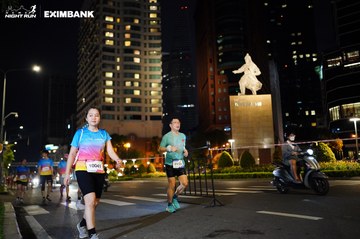 HO CHI MINH CITY NIGHT RUN EXIMBANK 2024 - Ảnh #1991128