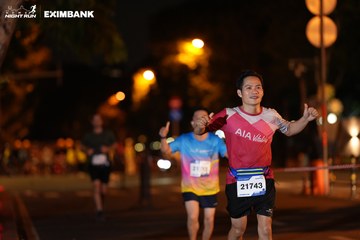 HO CHI MINH CITY NIGHT RUN EXIMBANK 2024 - Ảnh #2159757