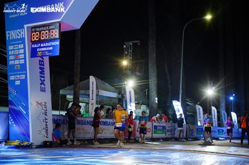 HO CHI MINH CITY NIGHT RUN EXIMBANK 2024 - Ảnh #2033891