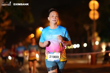 HO CHI MINH CITY NIGHT RUN EXIMBANK 2024 - Ảnh #2160680