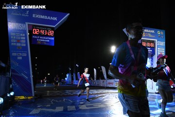 HO CHI MINH CITY NIGHT RUN EXIMBANK 2024 - Ảnh #2062157