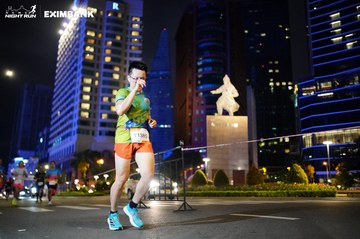 HO CHI MINH CITY NIGHT RUN EXIMBANK 2024 - Ảnh #1989309