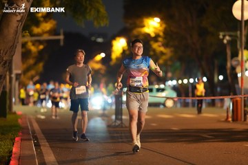 HO CHI MINH CITY NIGHT RUN EXIMBANK 2024 - Ảnh #2160022