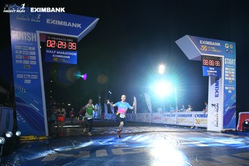 HO CHI MINH CITY NIGHT RUN EXIMBANK 2024 - Ảnh #2059785