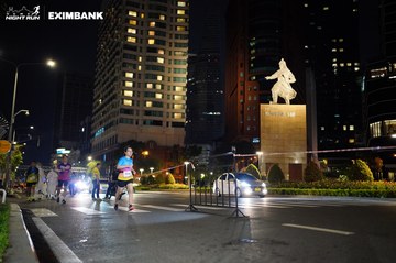 HO CHI MINH CITY NIGHT RUN EXIMBANK 2024 - Ảnh #1990882