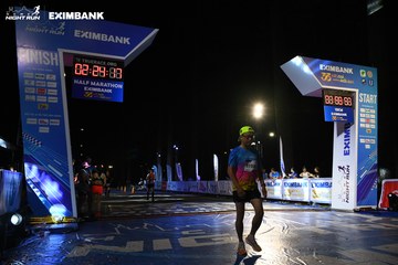 HO CHI MINH CITY NIGHT RUN EXIMBANK 2024 - Ảnh #2059545