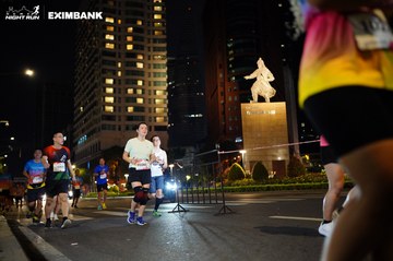 HO CHI MINH CITY NIGHT RUN EXIMBANK 2024 - Ảnh #1991096