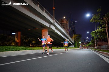 HO CHI MINH CITY NIGHT RUN EXIMBANK 2024 - Ảnh #1988914