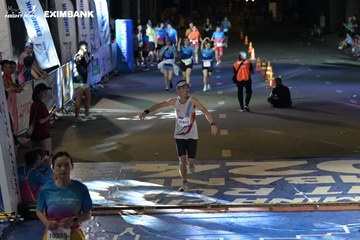 HO CHI MINH CITY NIGHT RUN EXIMBANK 2024 - Ảnh #2027187