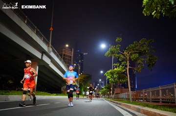 HO CHI MINH CITY NIGHT RUN EXIMBANK 2024 - Ảnh #1988995