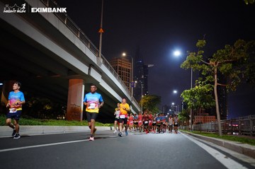 HO CHI MINH CITY NIGHT RUN EXIMBANK 2024 - Ảnh #1988934
