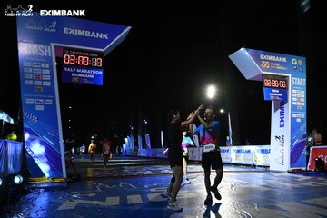 HO CHI MINH CITY NIGHT RUN EXIMBANK 2024 - Ảnh #2061148