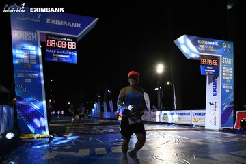 HO CHI MINH CITY NIGHT RUN EXIMBANK 2024 - Ảnh #2060372