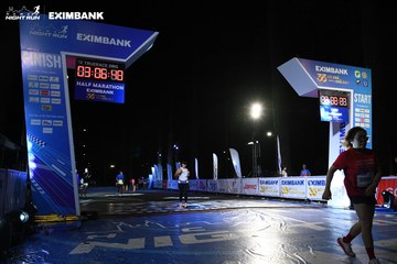 HO CHI MINH CITY NIGHT RUN EXIMBANK 2024 - Ảnh #2065673