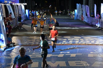 HO CHI MINH CITY NIGHT RUN EXIMBANK 2024 - Ảnh #2028921