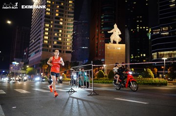 HO CHI MINH CITY NIGHT RUN EXIMBANK 2024 - Ảnh #1989180