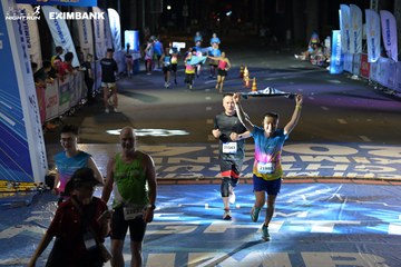 HO CHI MINH CITY NIGHT RUN EXIMBANK 2024 - Ảnh #2032997