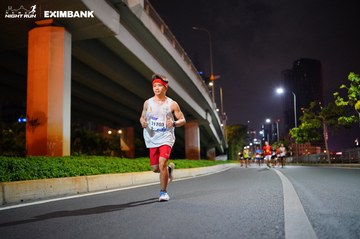 HO CHI MINH CITY NIGHT RUN EXIMBANK 2024 - Ảnh #1988642