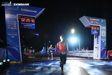 HO CHI MINH CITY NIGHT RUN EXIMBANK 2024 - Ảnh #2060758