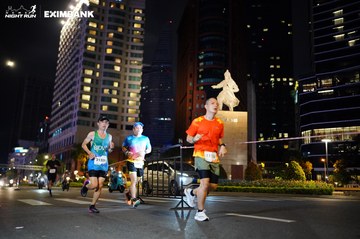 HO CHI MINH CITY NIGHT RUN EXIMBANK 2024 - Ảnh #1989184