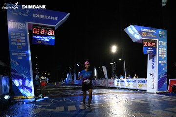 HO CHI MINH CITY NIGHT RUN EXIMBANK 2024 - Ảnh #2059732