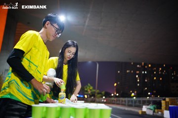 HO CHI MINH CITY NIGHT RUN EXIMBANK 2024 - Ảnh #1988318