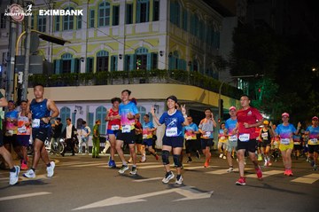 HO CHI MINH CITY NIGHT RUN EXIMBANK 2024 - Ảnh #2031923