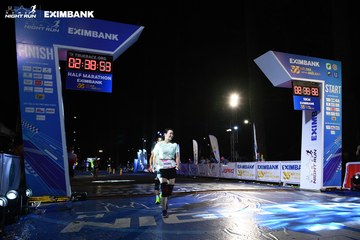 HO CHI MINH CITY NIGHT RUN EXIMBANK 2024 - Ảnh #2060064