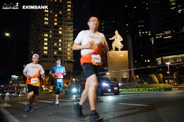 HO CHI MINH CITY NIGHT RUN EXIMBANK 2024 - Ảnh #1990883