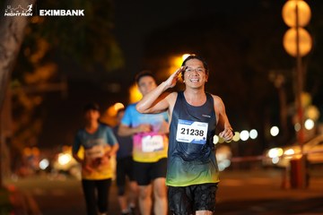 HO CHI MINH CITY NIGHT RUN EXIMBANK 2024 - Ảnh #2160604