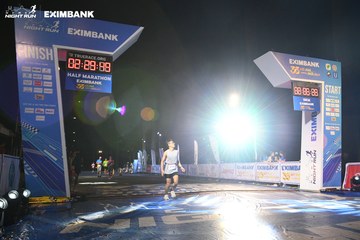 HO CHI MINH CITY NIGHT RUN EXIMBANK 2024 - Ảnh #2065257