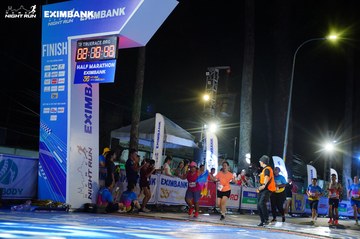 HO CHI MINH CITY NIGHT RUN EXIMBANK 2024 - Ảnh #2034066