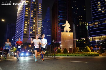 HO CHI MINH CITY NIGHT RUN EXIMBANK 2024 - Ảnh #1989331