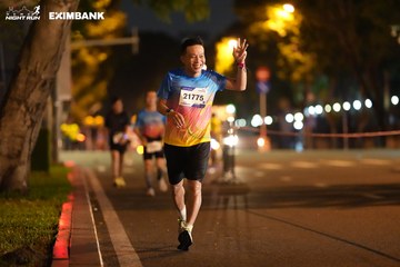 HO CHI MINH CITY NIGHT RUN EXIMBANK 2024 - Ảnh #2160054