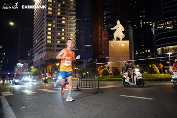 HO CHI MINH CITY NIGHT RUN EXIMBANK 2024 - Ảnh #1989073