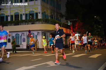 HO CHI MINH CITY NIGHT RUN EXIMBANK 2024 - Ảnh #2031430