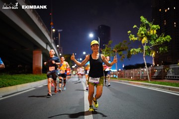 HO CHI MINH CITY NIGHT RUN EXIMBANK 2024 - Ảnh #1988780
