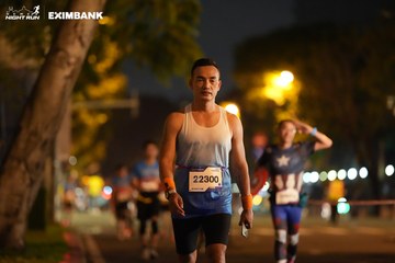 HO CHI MINH CITY NIGHT RUN EXIMBANK 2024 - Ảnh #2160187