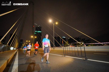 HO CHI MINH CITY NIGHT RUN EXIMBANK 2024 - Ảnh #2027216