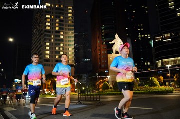 HO CHI MINH CITY NIGHT RUN EXIMBANK 2024 - Ảnh #1990987