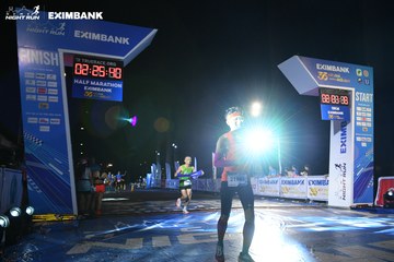 HO CHI MINH CITY NIGHT RUN EXIMBANK 2024 - Ảnh #2060797