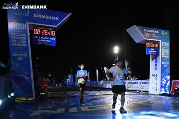 HO CHI MINH CITY NIGHT RUN EXIMBANK 2024 - Ảnh #2060452