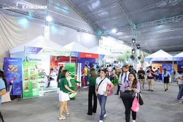 HO CHI MINH CITY NIGHT RUN EXIMBANK 2024 - Ảnh #1964677