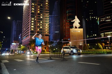 HO CHI MINH CITY NIGHT RUN EXIMBANK 2024 - Ảnh #1989416
