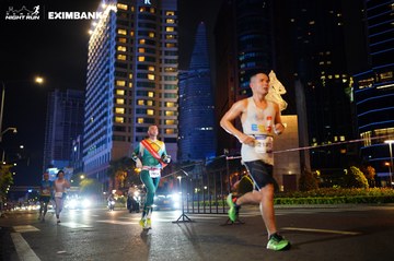 HO CHI MINH CITY NIGHT RUN EXIMBANK 2024 - Ảnh #1989238
