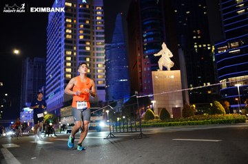 HO CHI MINH CITY NIGHT RUN EXIMBANK 2024 - Ảnh #1989847