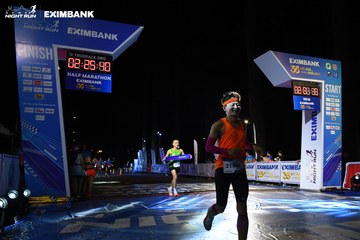 HO CHI MINH CITY NIGHT RUN EXIMBANK 2024 - Ảnh #2060794