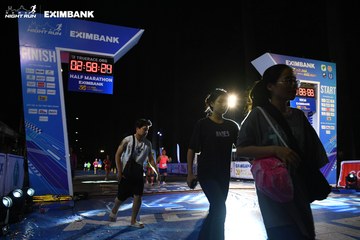 HO CHI MINH CITY NIGHT RUN EXIMBANK 2024 - Ảnh #2060180